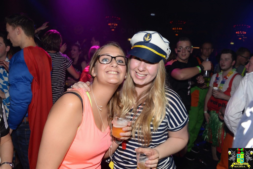 ../Images/Het Opwarmbal 266.jpg